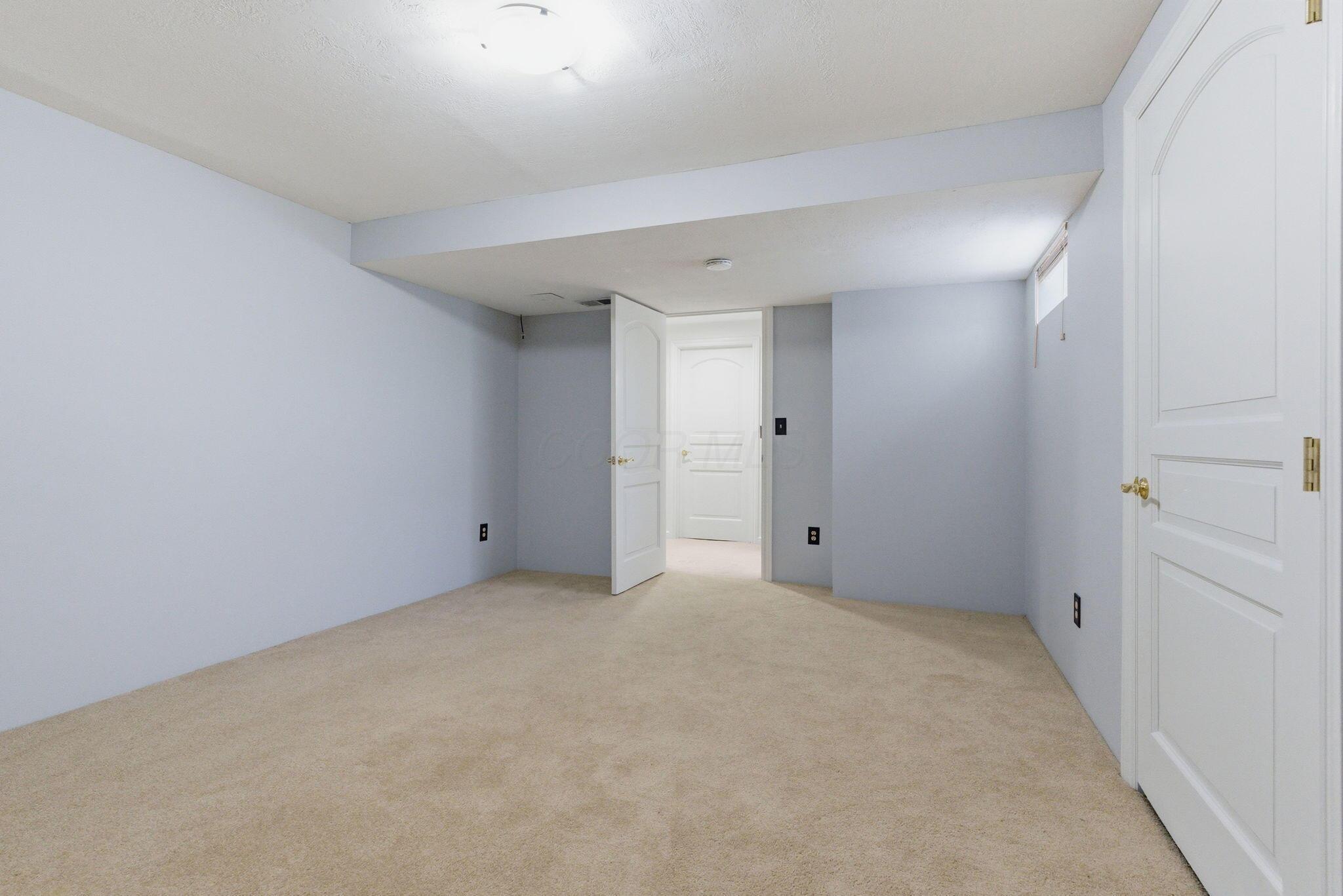 Powell, Ohio, 43065, United States, 5 Bedrooms Bedrooms, ,6 BathroomsBathrooms,Residential,Active,1989786