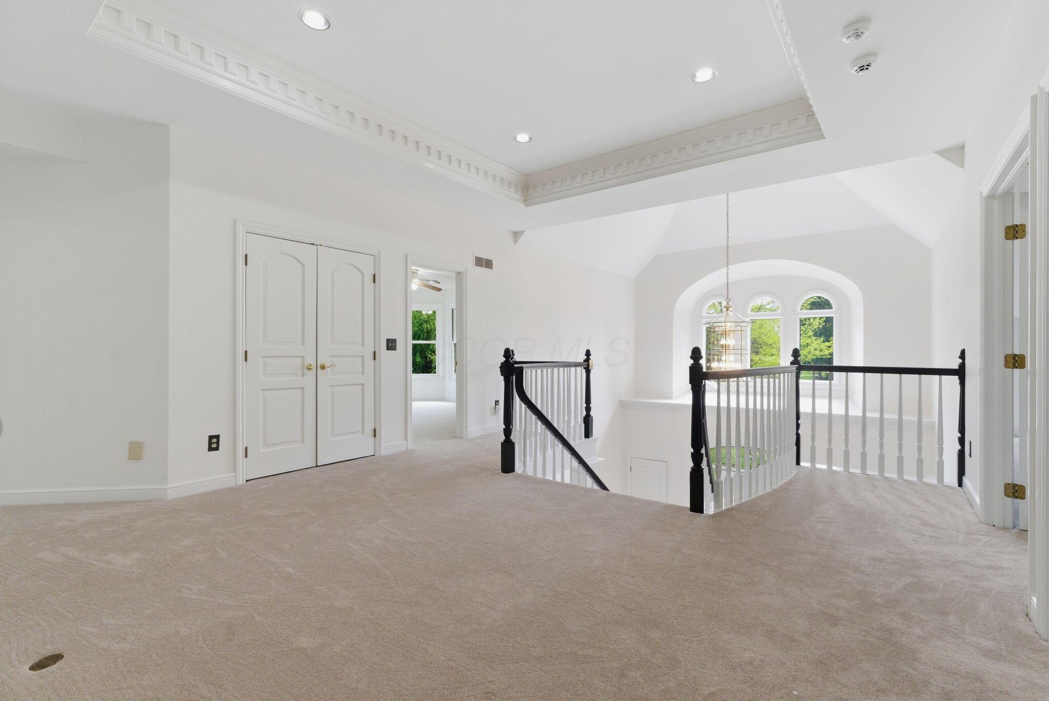 Powell, Ohio, 43065, United States, 5 Bedrooms Bedrooms, ,6 BathroomsBathrooms,Residential,Active,1989786
