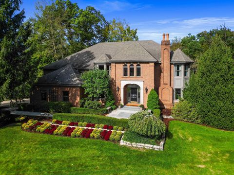 Photo of 4840 Paddington Way, Powell, OH 43065 (MLS # 225042370)