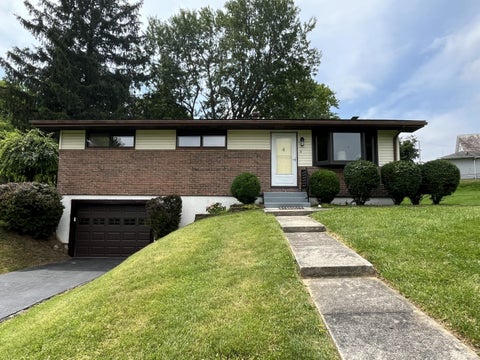 Photo of 44 N West Street, Thornville, OH 43076 (MLS # 226022073)