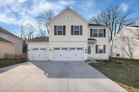 Photo of 215 Mannaseh Drive W, Granville, OH 43023 (MLS # 226004931)