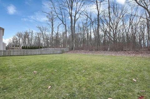 Tiny photo for 215 Mannaseh Drive W, Granville, OH 43023 (MLS # 226004931)