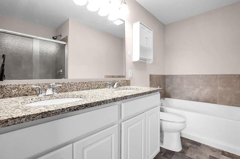 Tiny photo for 215 Mannaseh Drive W, Granville, OH 43023 (MLS # 226004931)