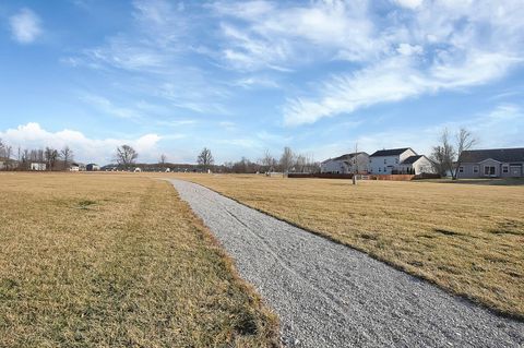 Tiny photo for 215 Mannaseh Drive W, Granville, OH 43023 (MLS # 226004931)