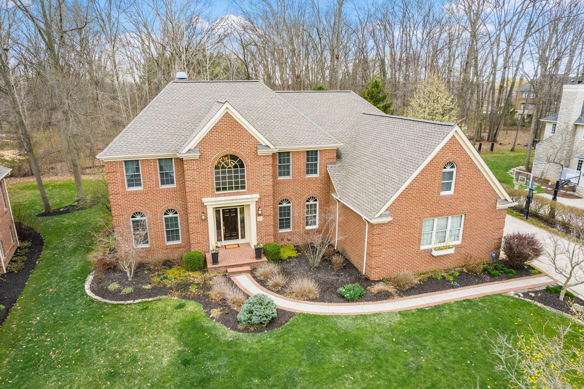 8407 Tartan Fields Drive, Dublin, Ohio image 1