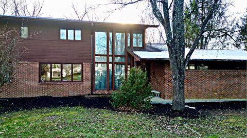 Tiny photo for 9 Overlook Drive, Chillicothe, OH 45601 (MLS # 225045408)