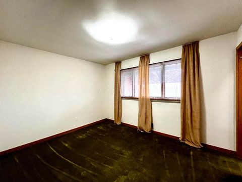 Tiny photo for 9 Overlook Drive, Chillicothe, OH 45601 (MLS # 225045408)