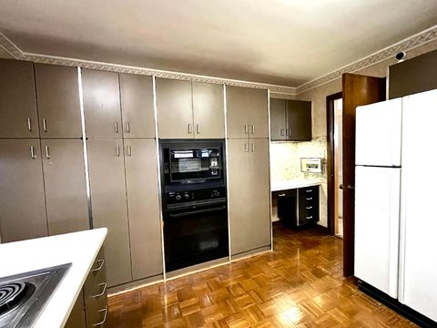 Tiny photo for 9 Overlook Drive, Chillicothe, OH 45601 (MLS # 225045408)