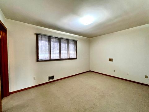 Tiny photo for 9 Overlook Drive, Chillicothe, OH 45601 (MLS # 225045408)