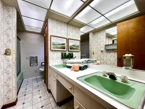 Tiny photo for 9 Overlook Drive, Chillicothe, OH 45601 (MLS # 225045408)