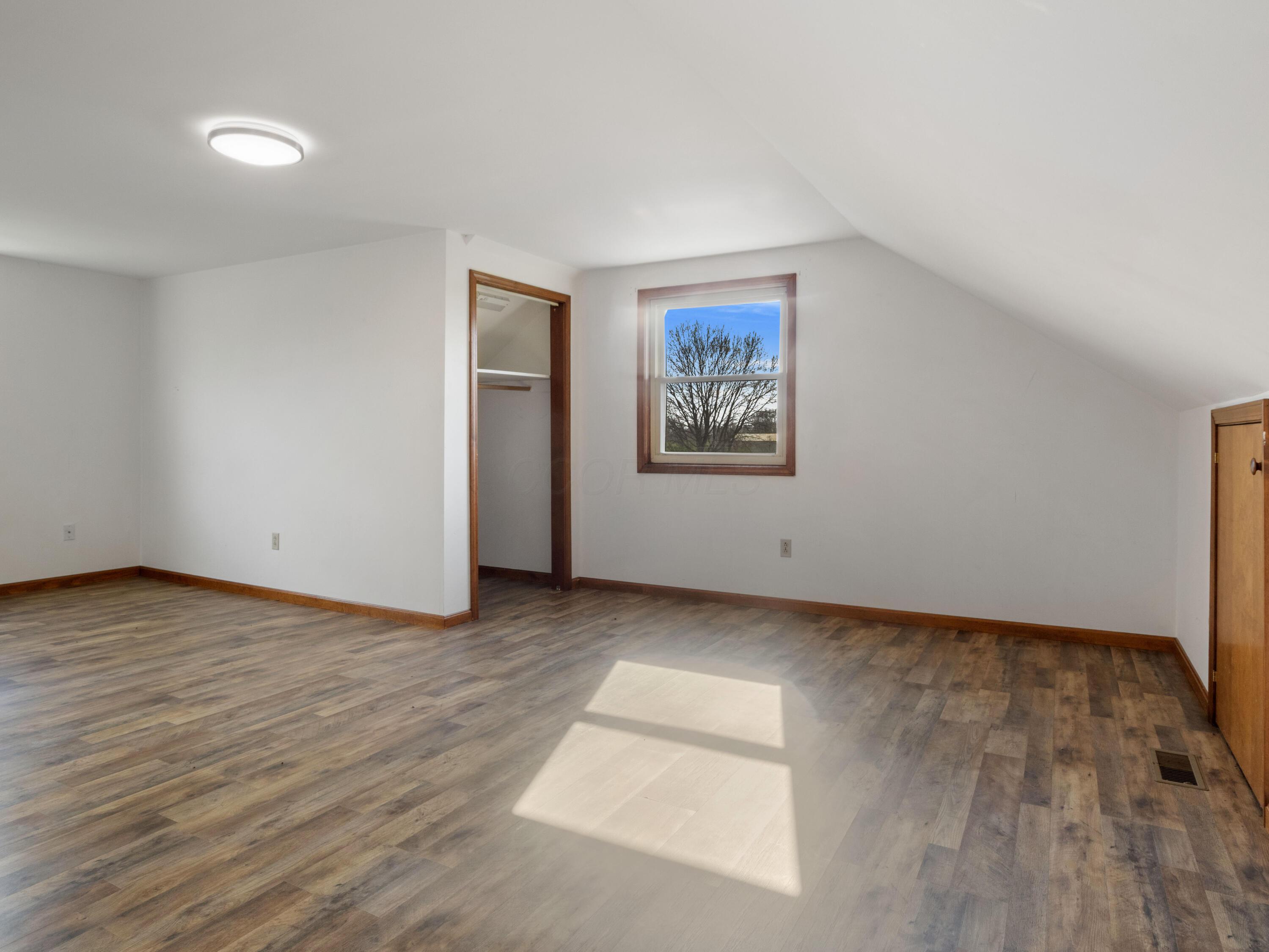 435 W County Line Road, Springfield, Ohio image 19