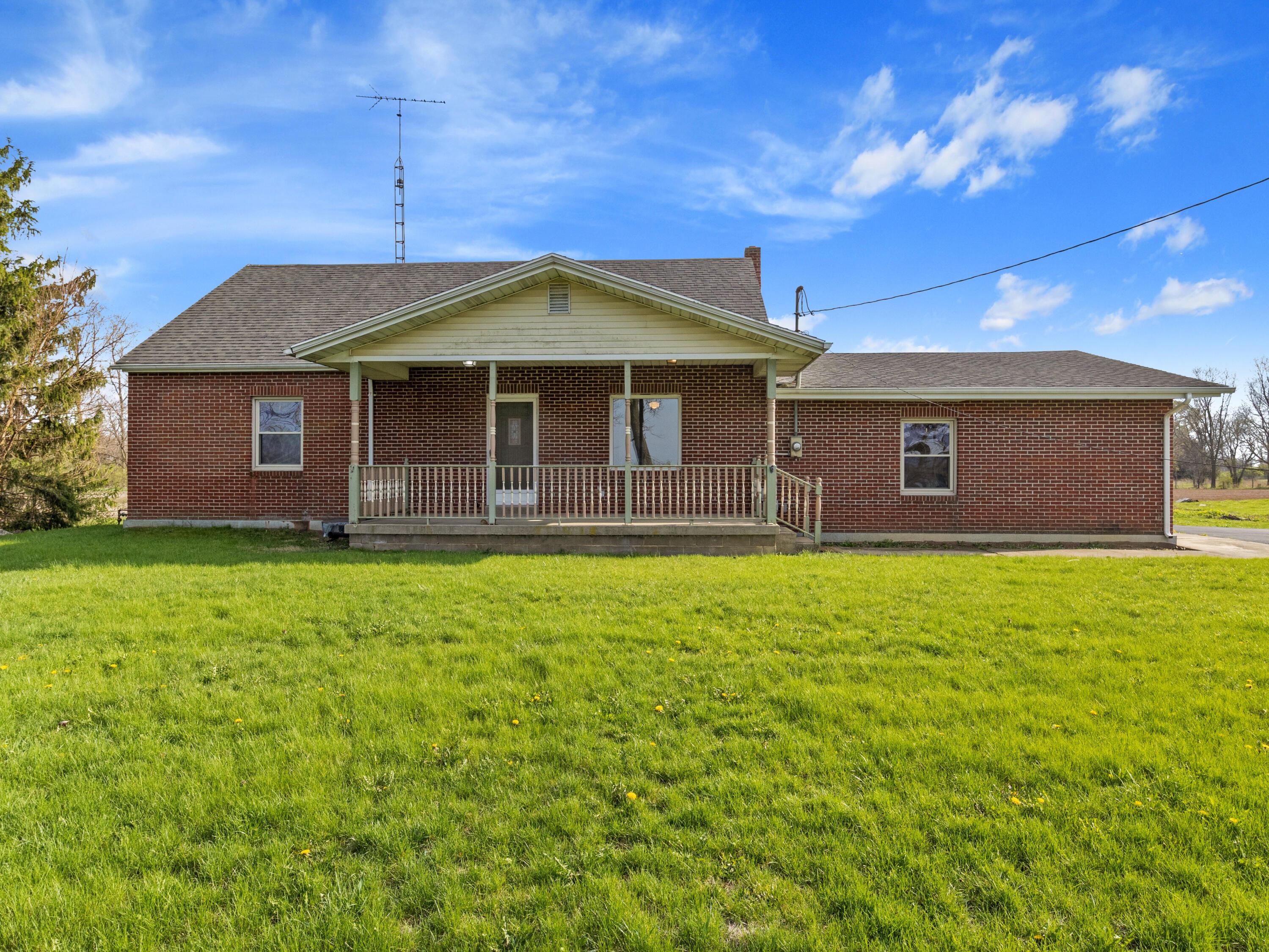 435 W County Line Road, Springfield, Ohio image 1