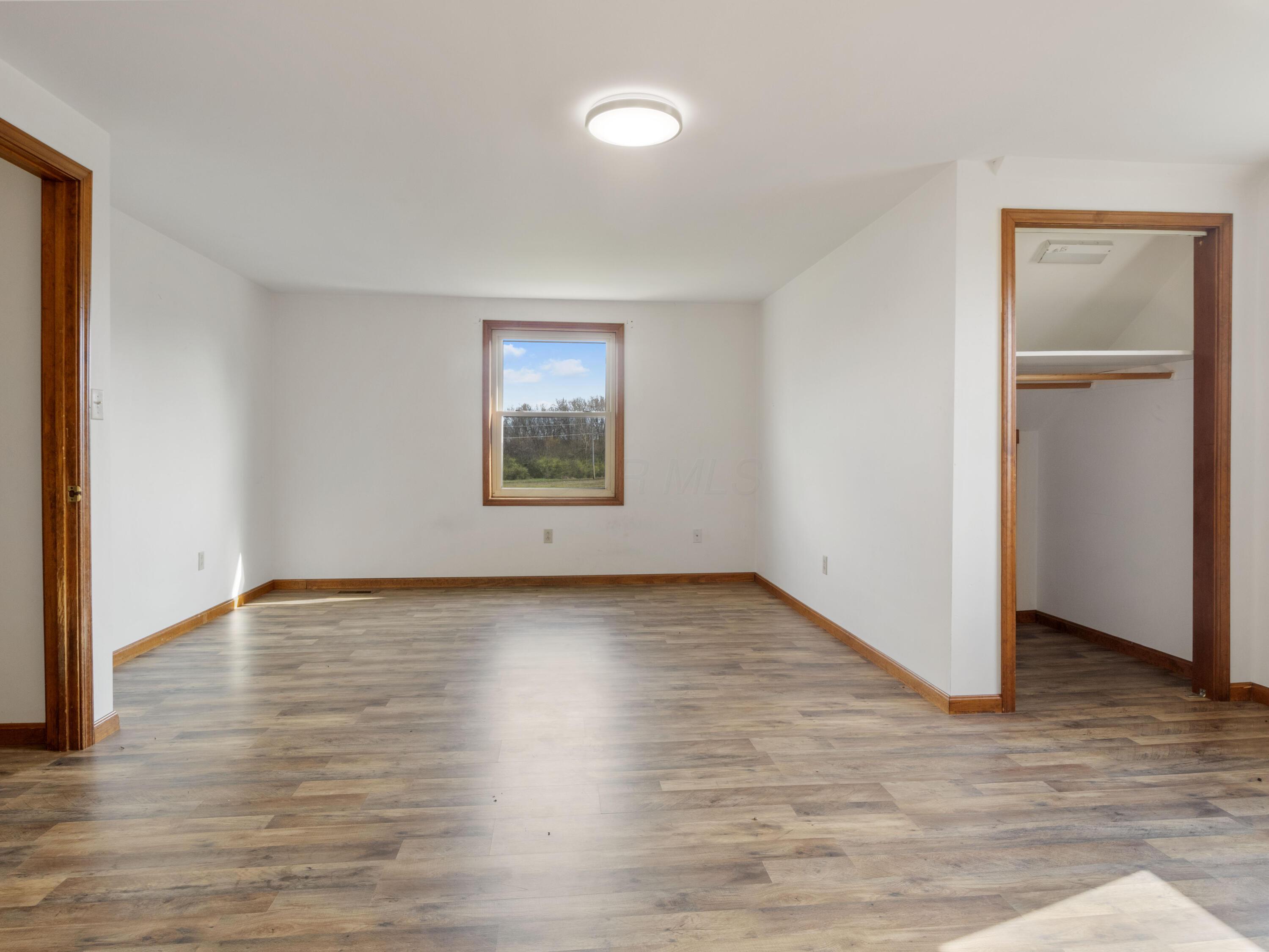 435 W County Line Road, Springfield, Ohio image 24
