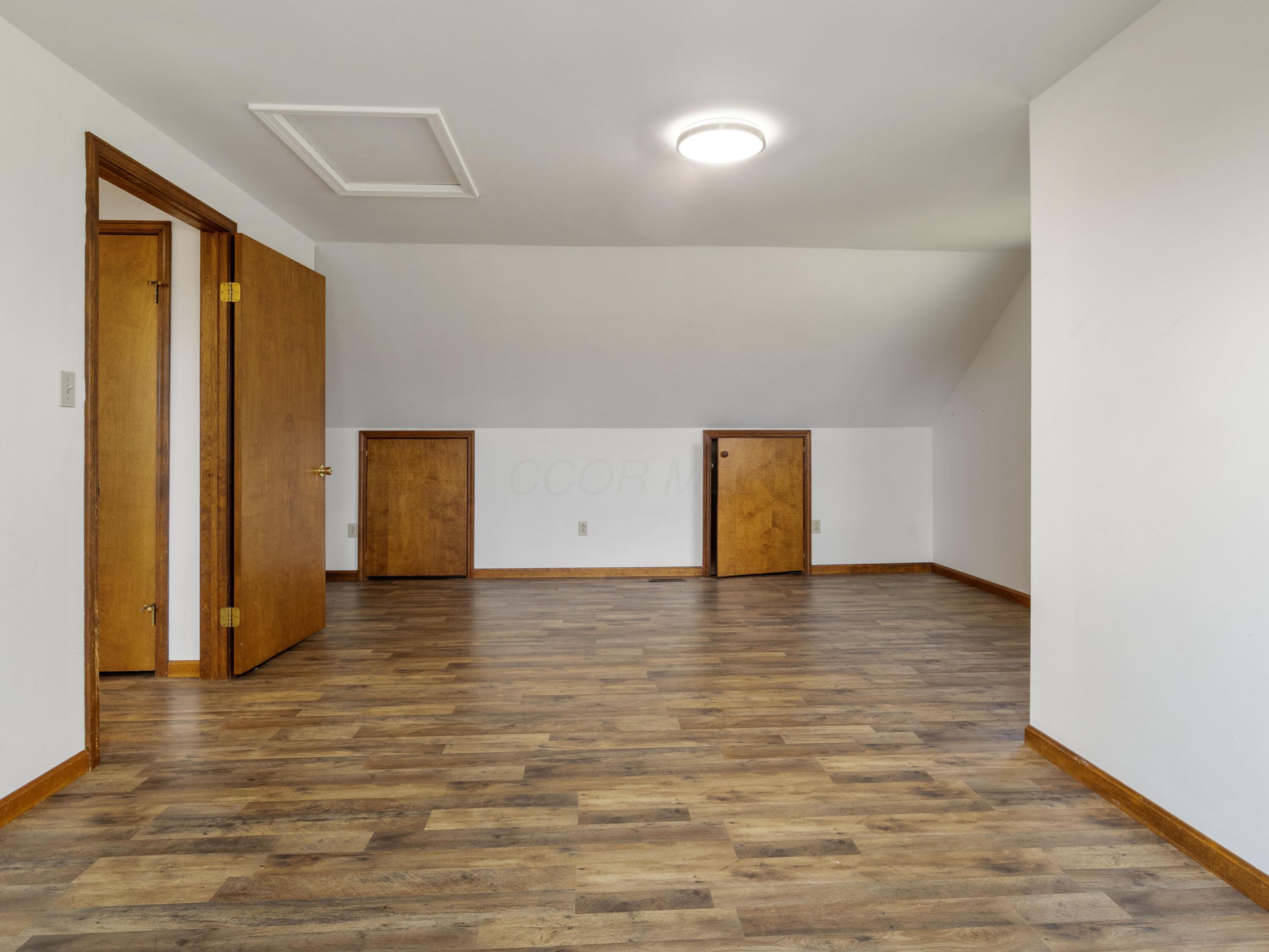 435 W County Line Road, Springfield, Ohio image 23