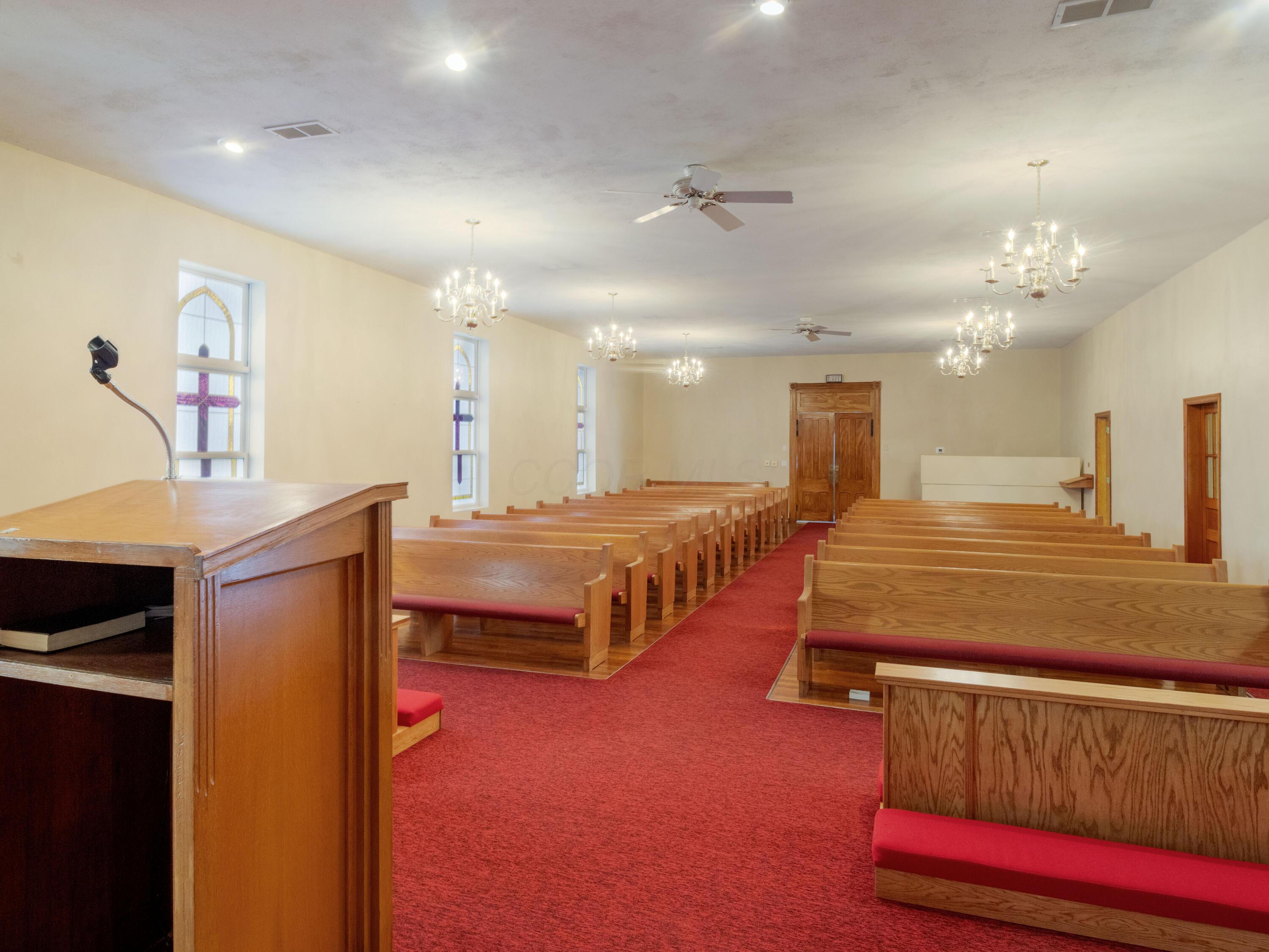435 W County Line Road, Springfield, Ohio image 32
