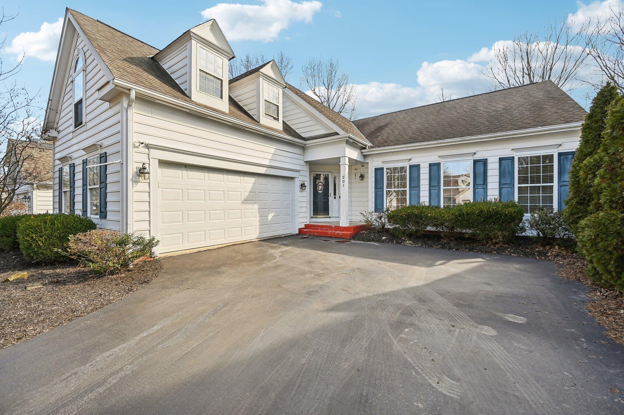 201 Tiller Drive, Powell, Ohio image 2