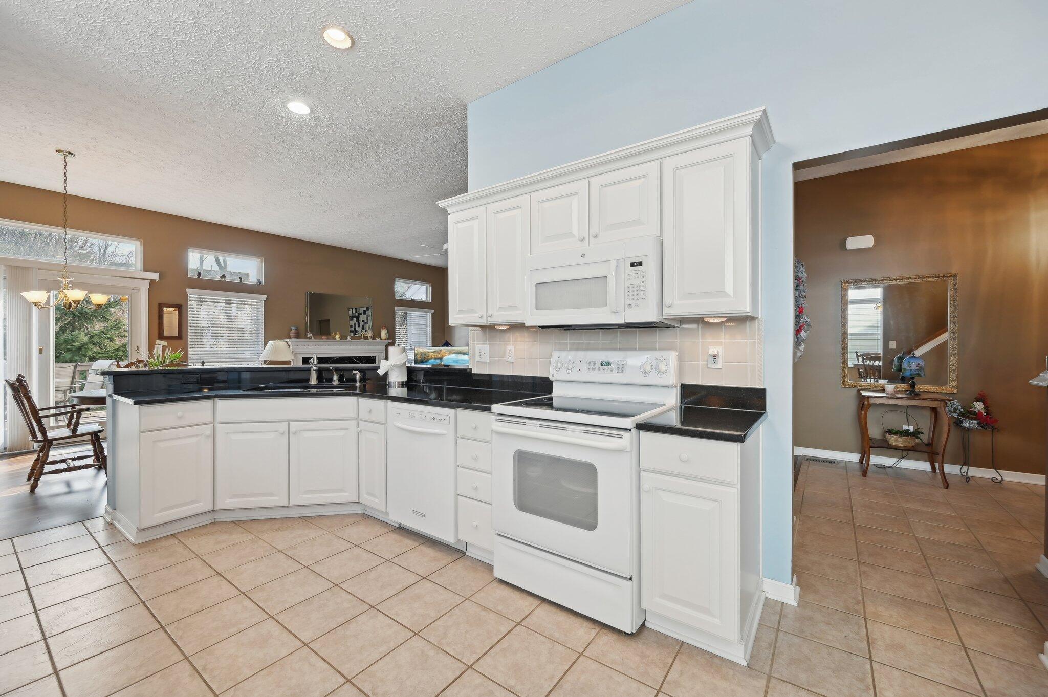 201 Tiller Drive, Powell, Ohio image 16