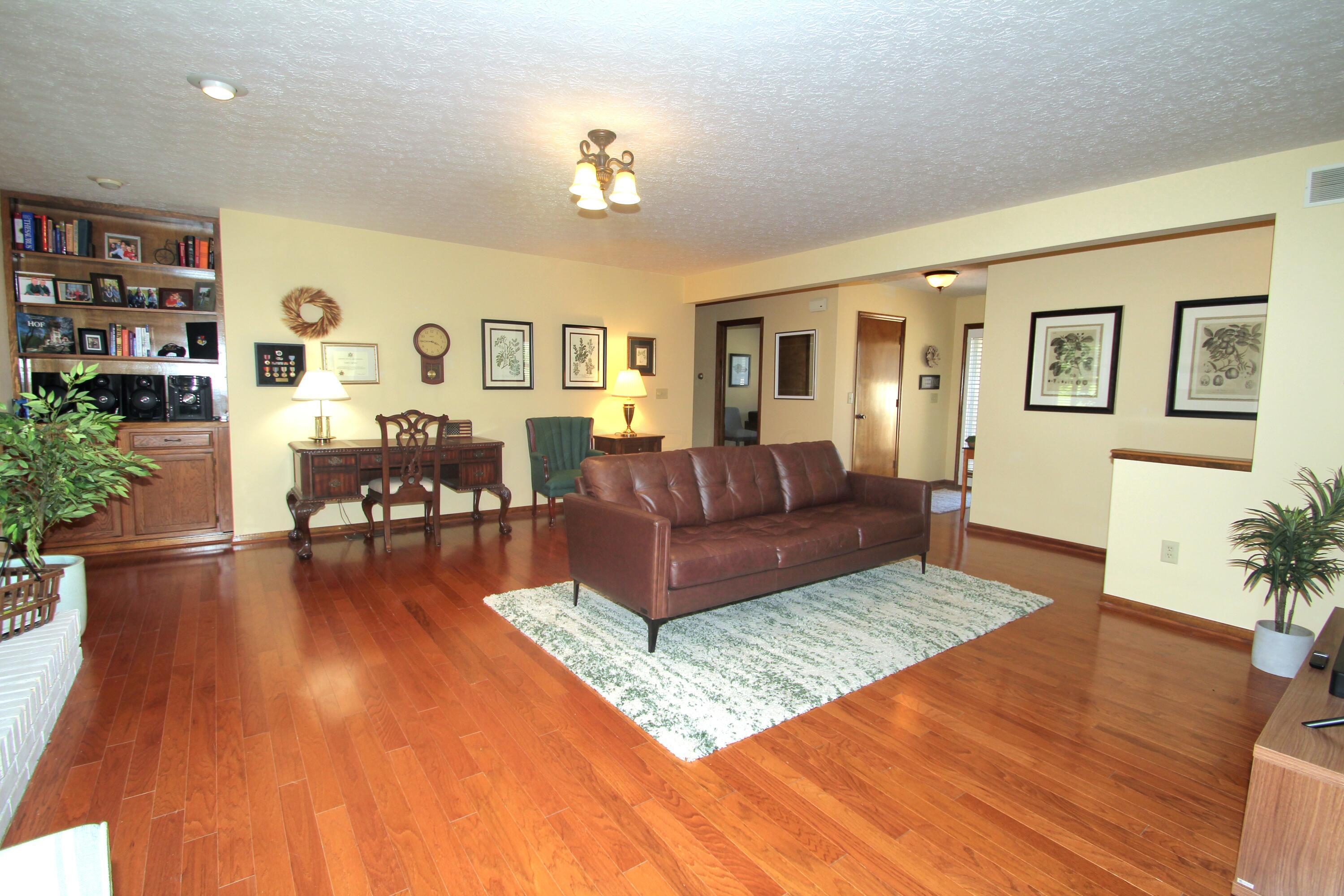 1057 Jobar Court, Westerville, Ohio image 13