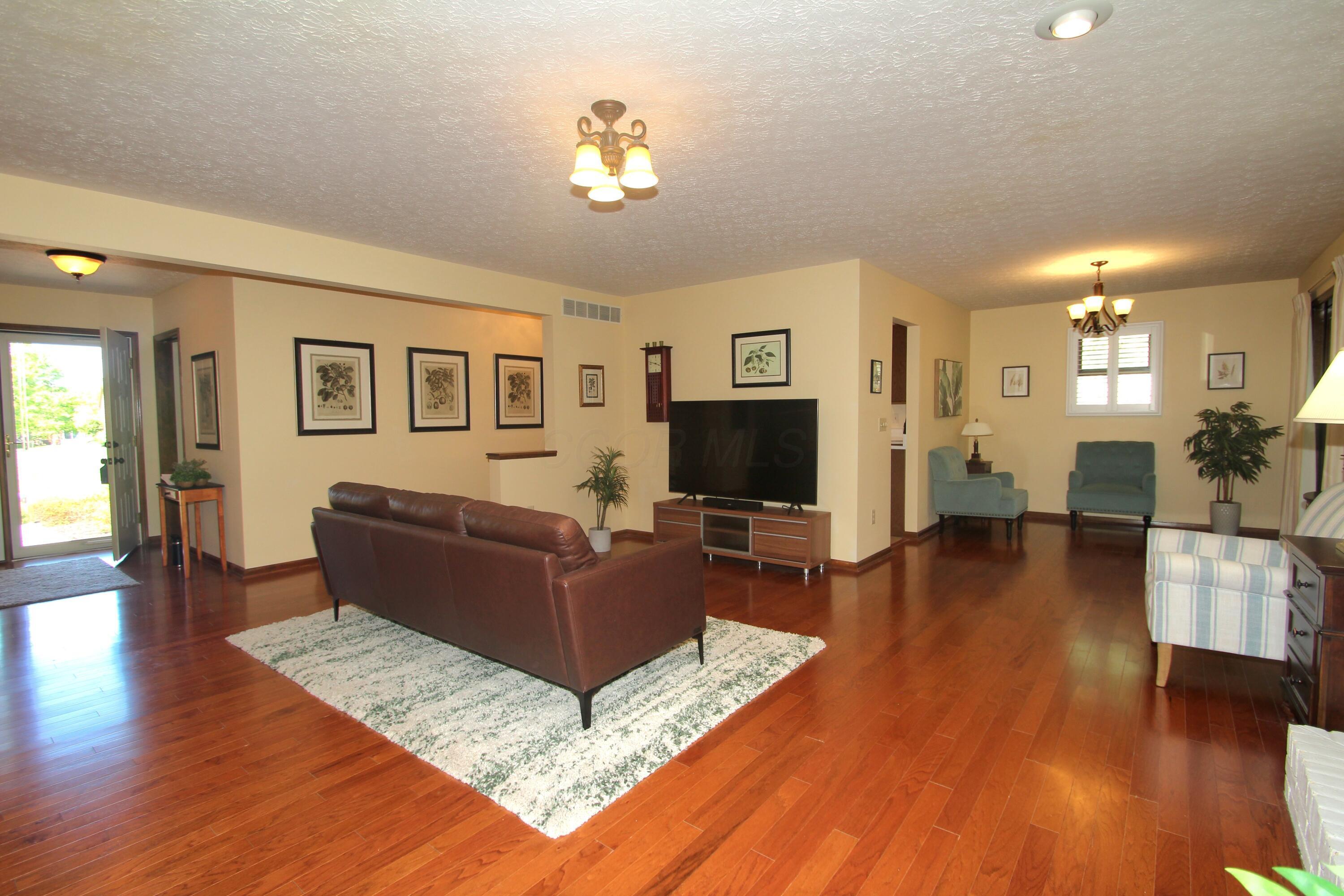 1057 Jobar Court, Westerville, Ohio image 10