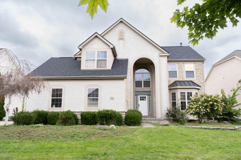 Photo of 5042 Silver Woods Lane, Dublin, OH 43016 (MLS # 226037912)