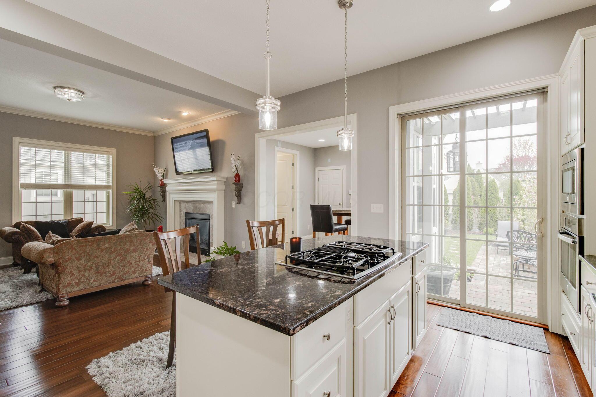 5782 Crighton Drive, Dublin, Ohio image 11