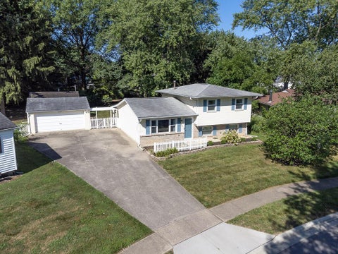 Photo for 605 Deerwood Avenue E