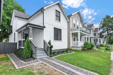 Photo of 36 Avondale Avenue, Columbus, OH 43222 (MLS # 226026569)
