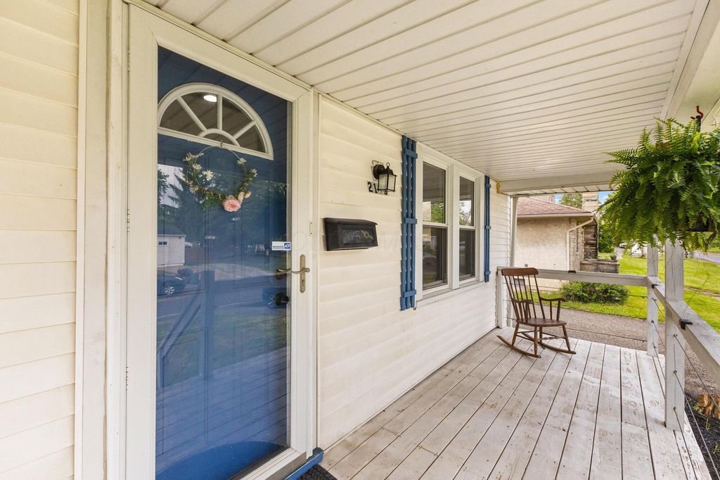 Photo of 2195 Ferris Road, Columbus, OH 43224 (MLS # 226014277)