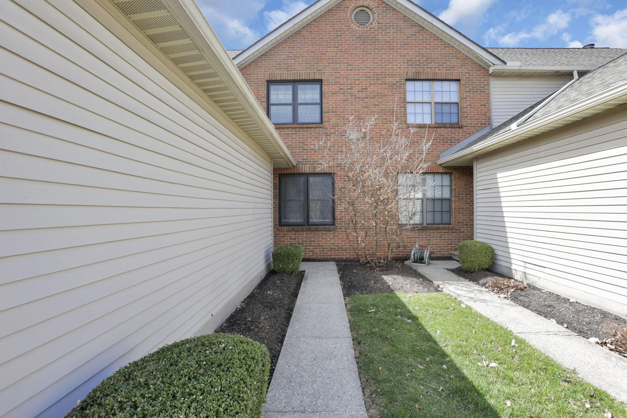 1165 Cambridge Way, Pickerington, Ohio image 3
