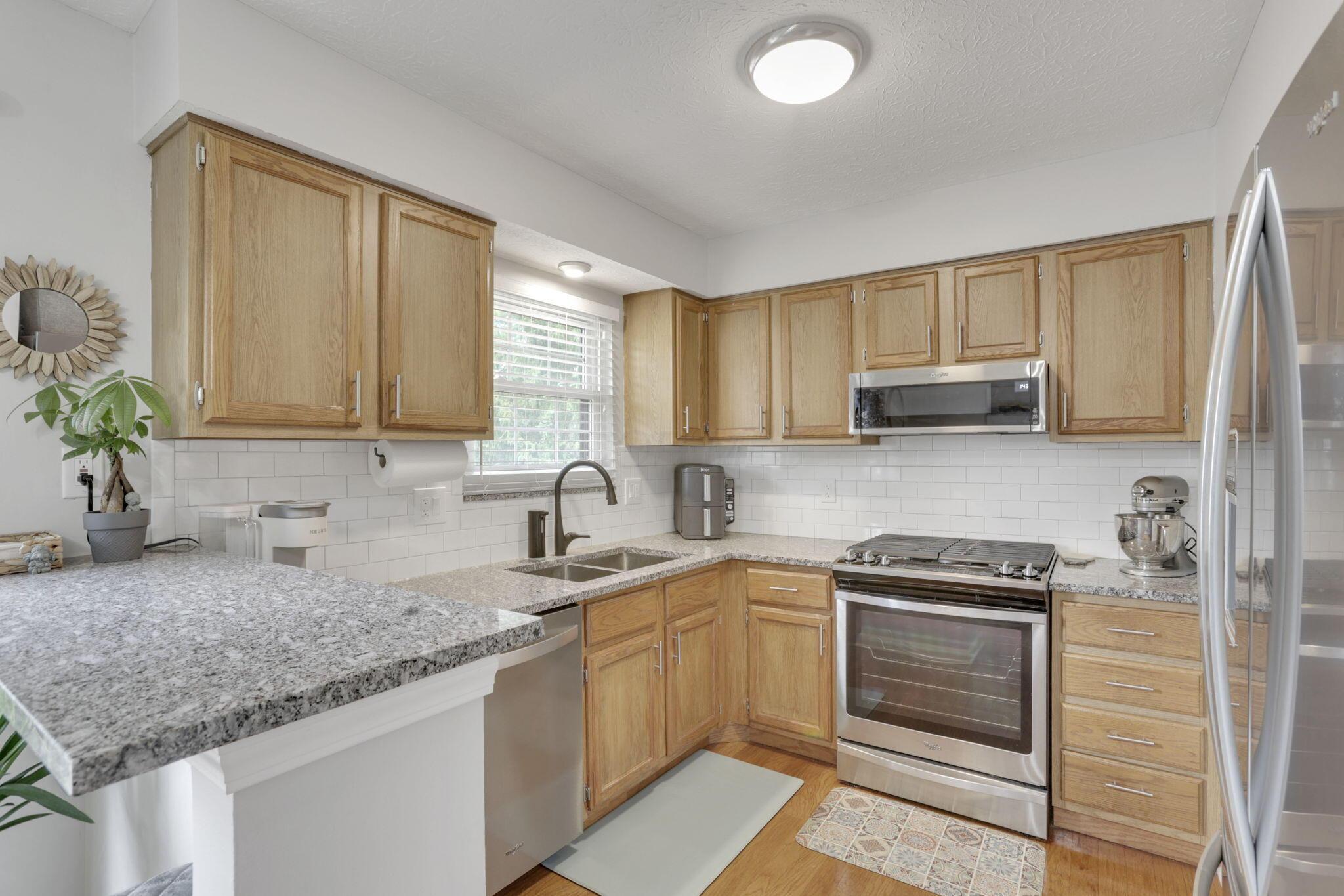 1165 Cambridge Way, Pickerington, Ohio image 14