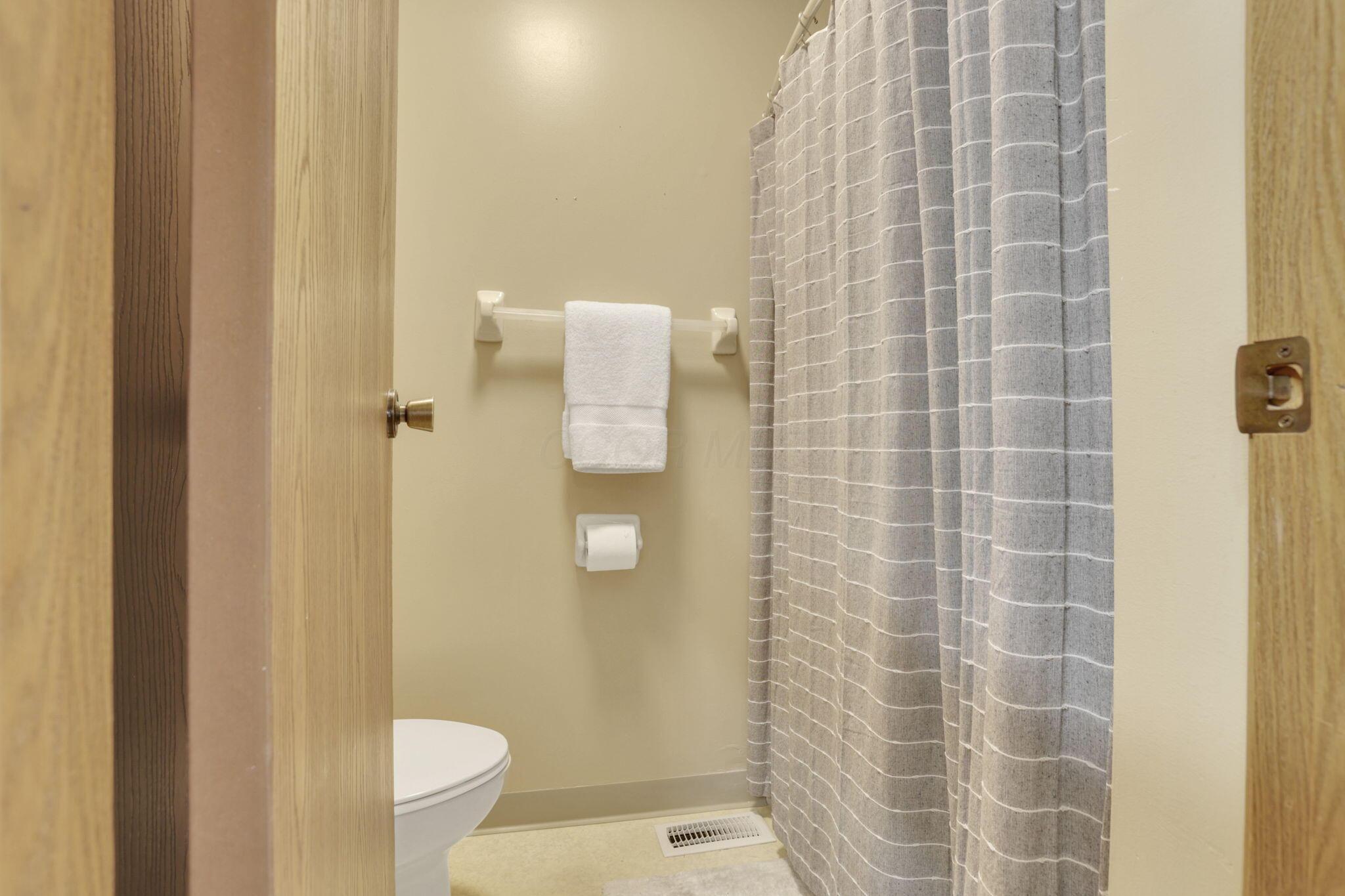 1165 Cambridge Way, Pickerington, Ohio image 27