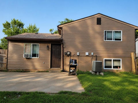 Tiny photo for 2947 Thornell Way, Columbus, OH 43232 (MLS # 226026632)