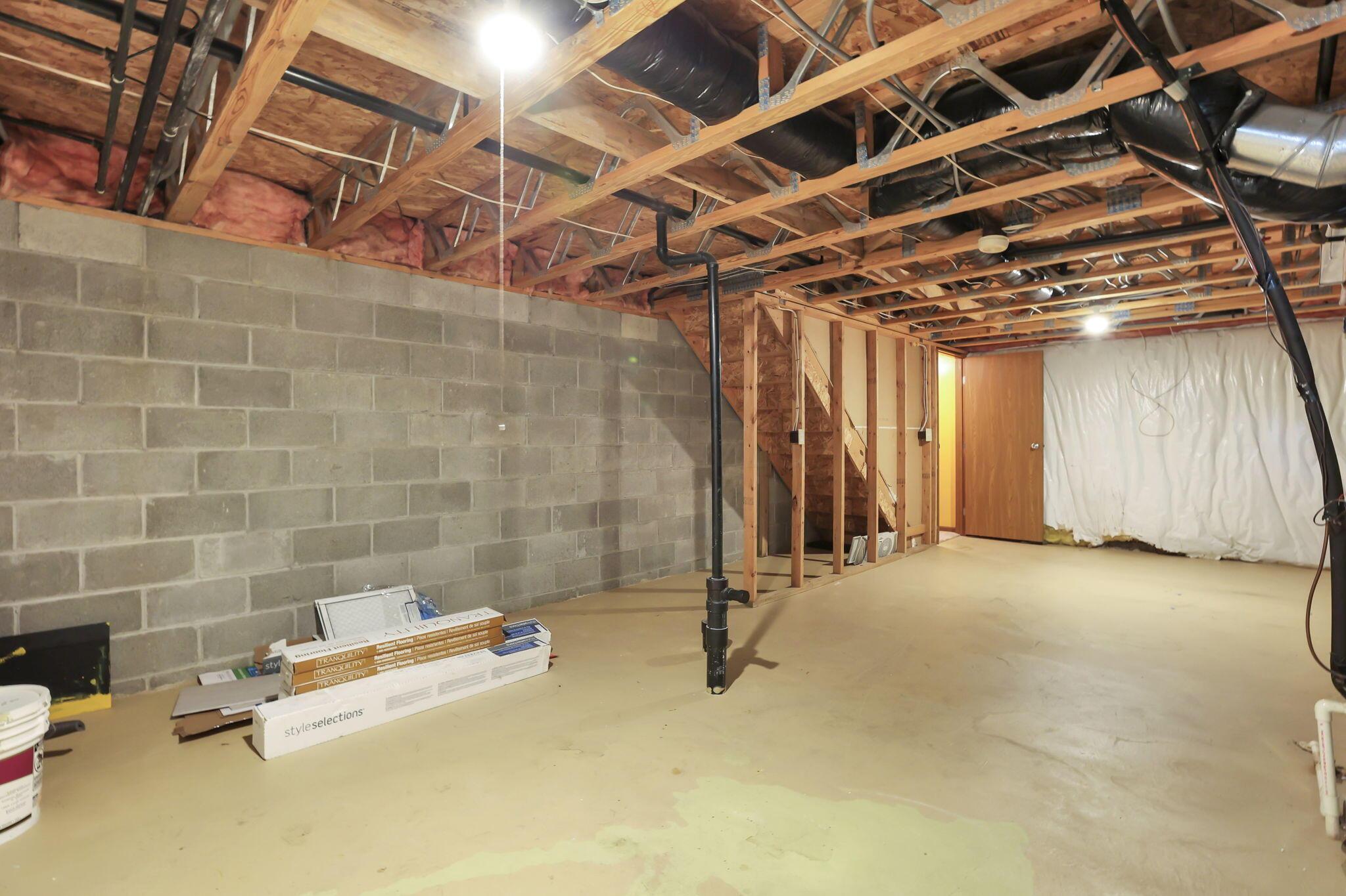 238 Malloy Lane #79D, Blacklick, Ohio image 34