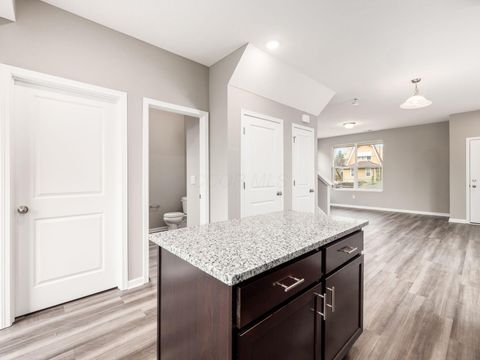 Tiny photo for 798 S Yearling Road, Columbus, OH 43213 (MLS # 225040569)