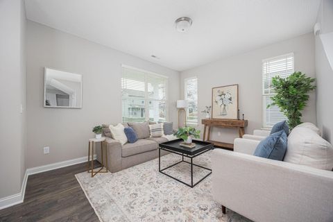 Photo of 798 S Yearling Road, Columbus, OH 43213 (MLS # 225040569)