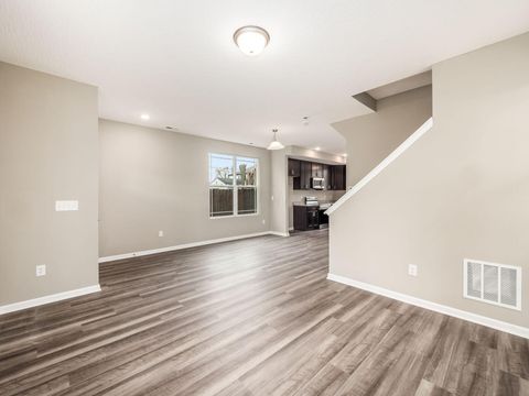 Tiny photo for 798 S Yearling Road, Columbus, OH 43213 (MLS # 225040569)