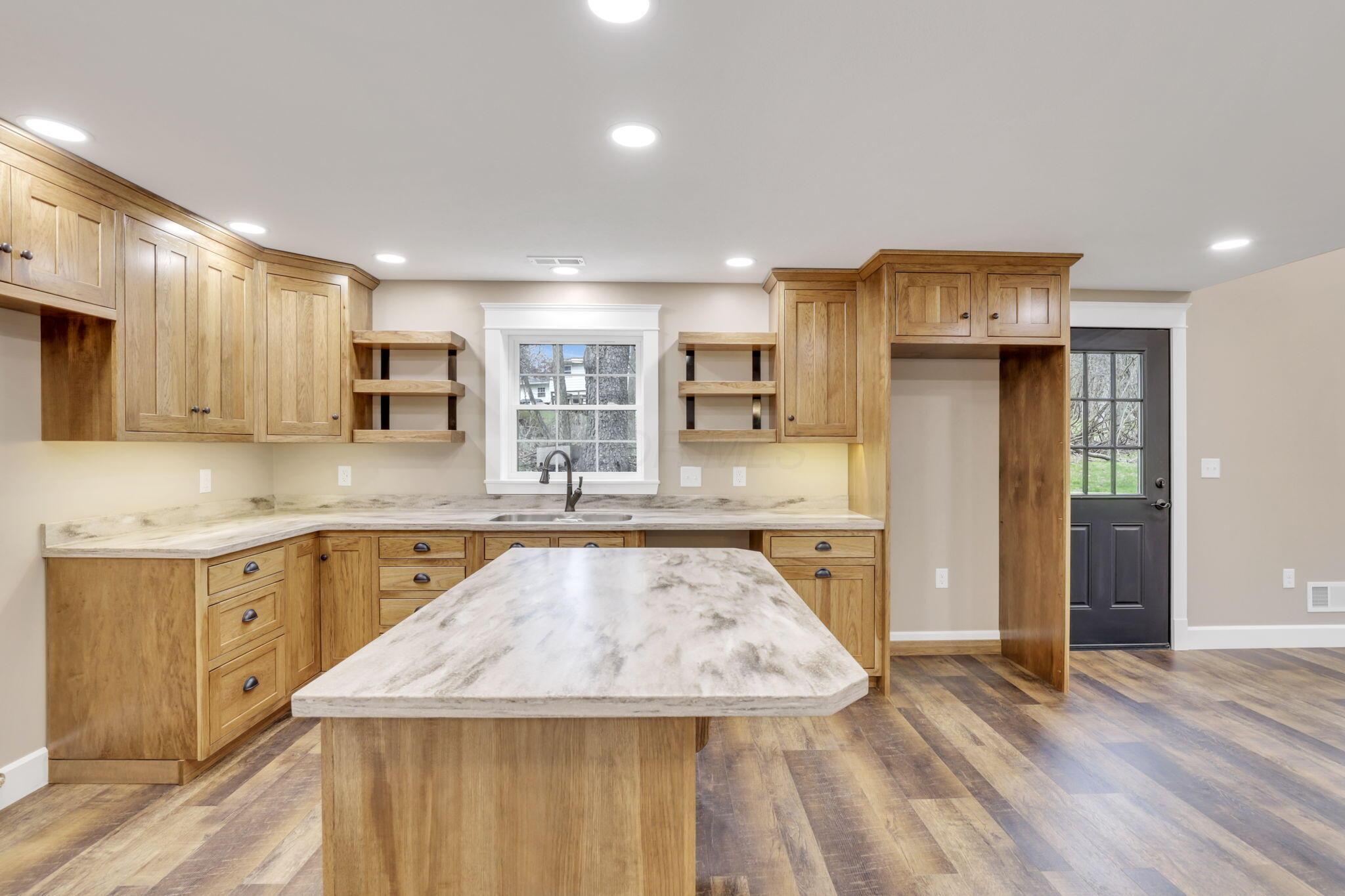 889 Blacksnake Road, Utica, Ohio image 16