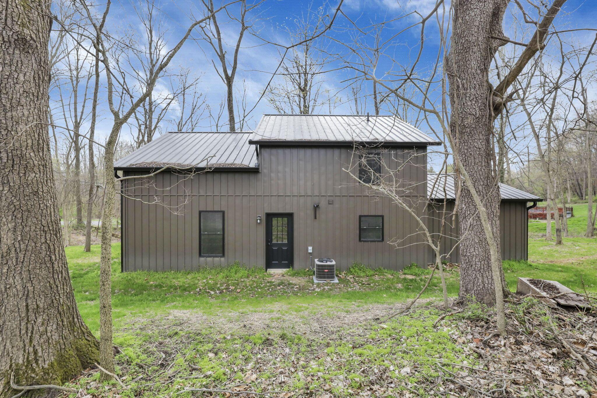 889 Blacksnake Road, Utica, Ohio image 46