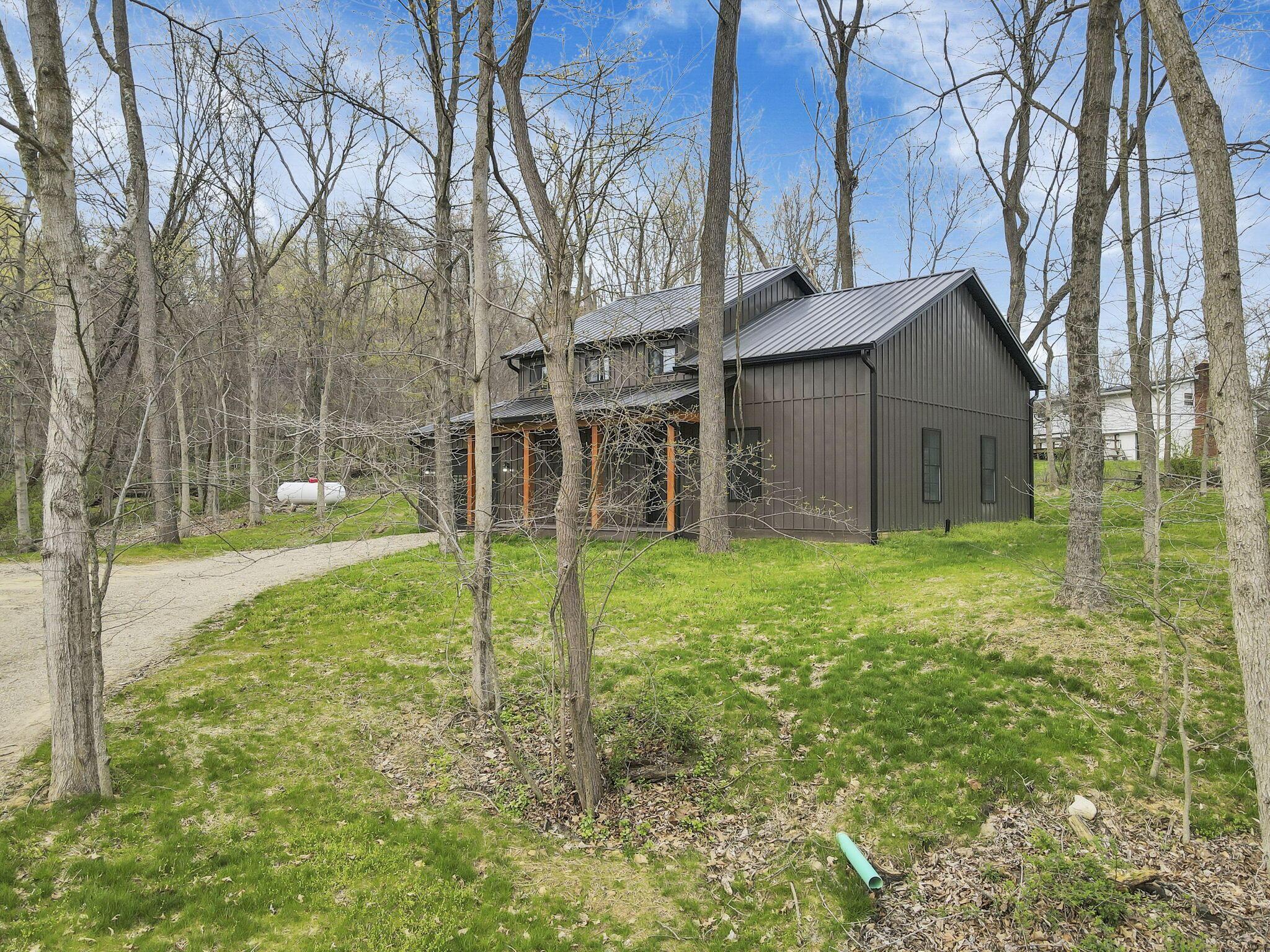 889 Blacksnake Road, Utica, Ohio image 42