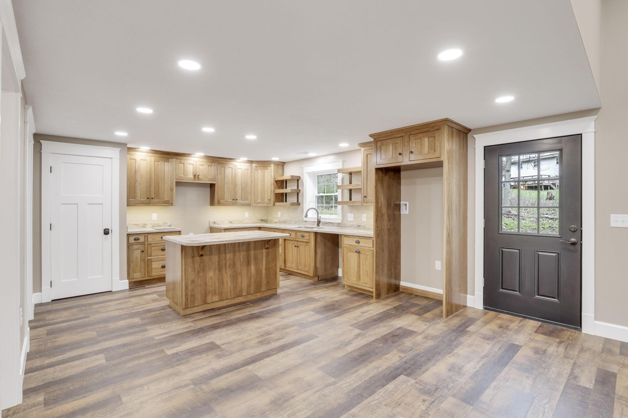 889 Blacksnake Road, Utica, Ohio image 13