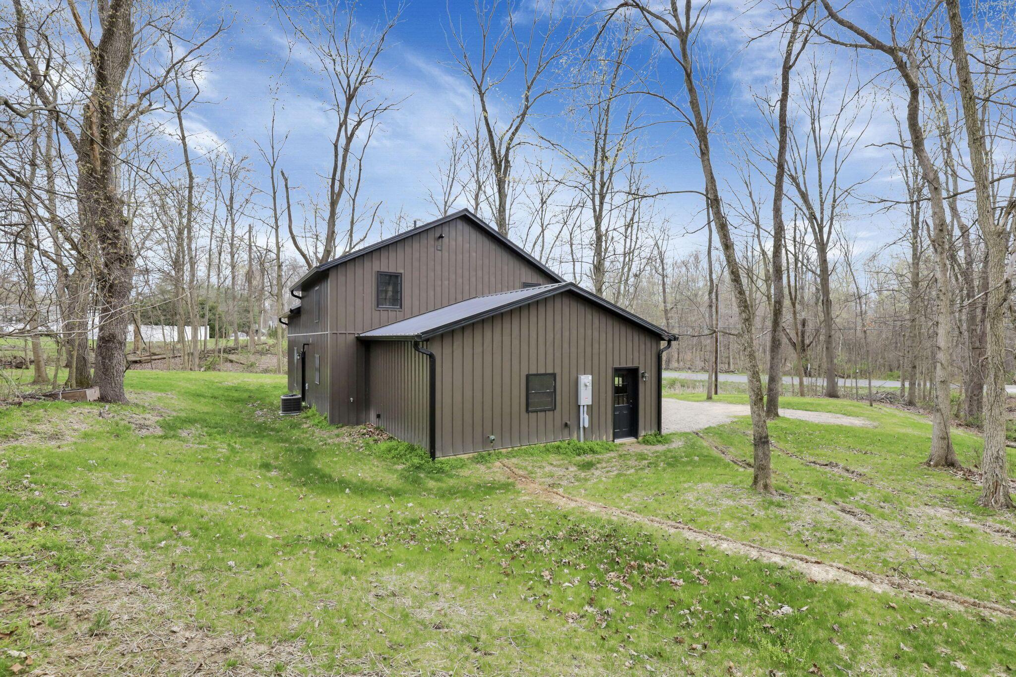 889 Blacksnake Road, Utica, Ohio image 48