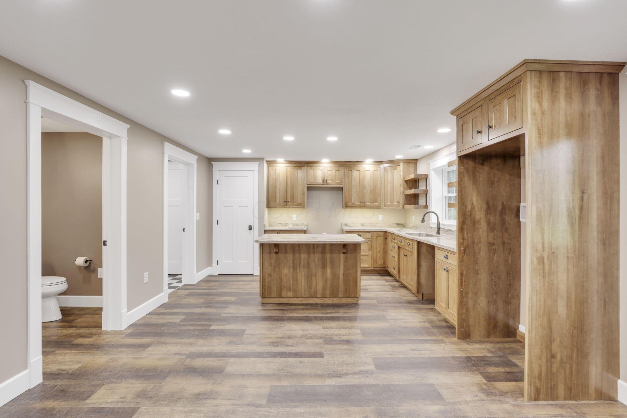 889 Blacksnake Road, Utica, Ohio image 17