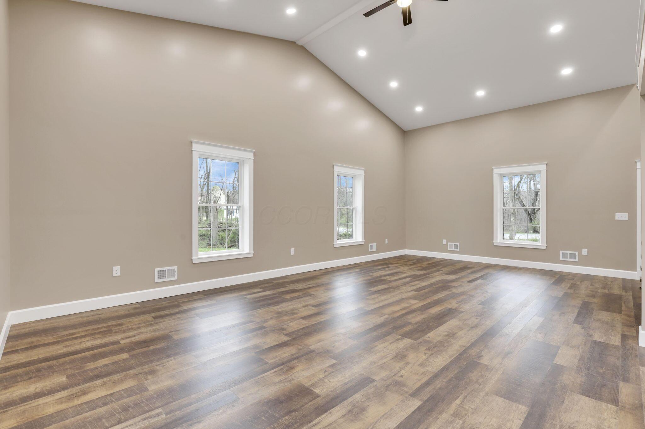 889 Blacksnake Road, Utica, Ohio image 12