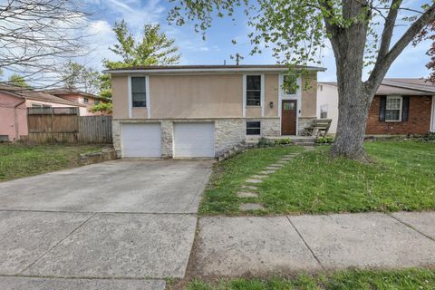 Photo of 2654 Stonington Avenue, Grove City, OH 43123 (MLS # 226012151)