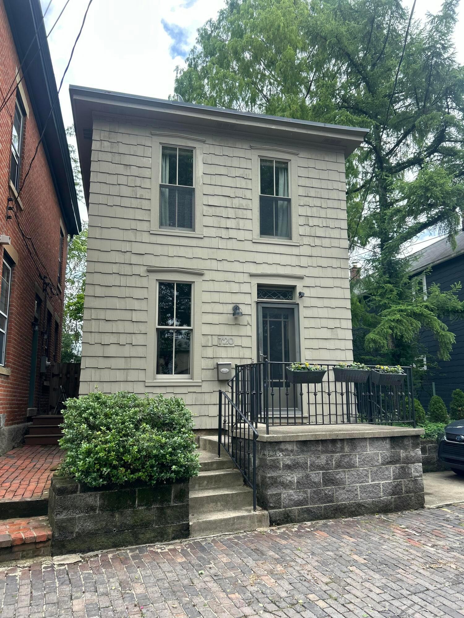 720 MACON ALY, COLUMBUS, OH 43206 - Image b8a2f538e79bb6059caf362f1da98679/1715022681