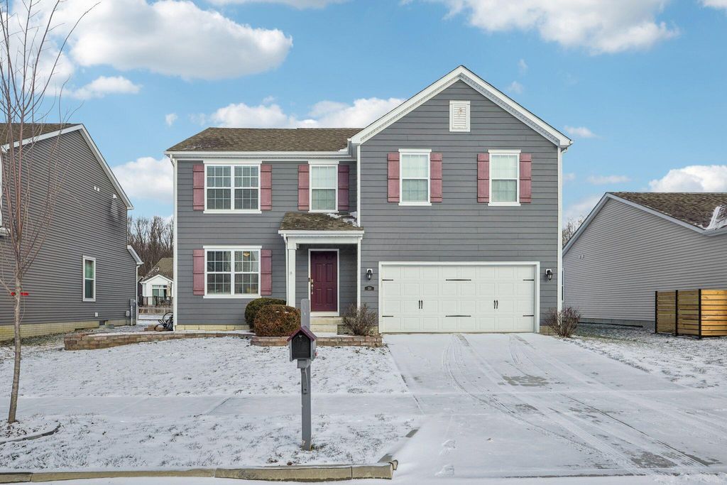 Photo of 130 Cedar Creek Street, Delaware, OH 43015 (MLS # 226002032)