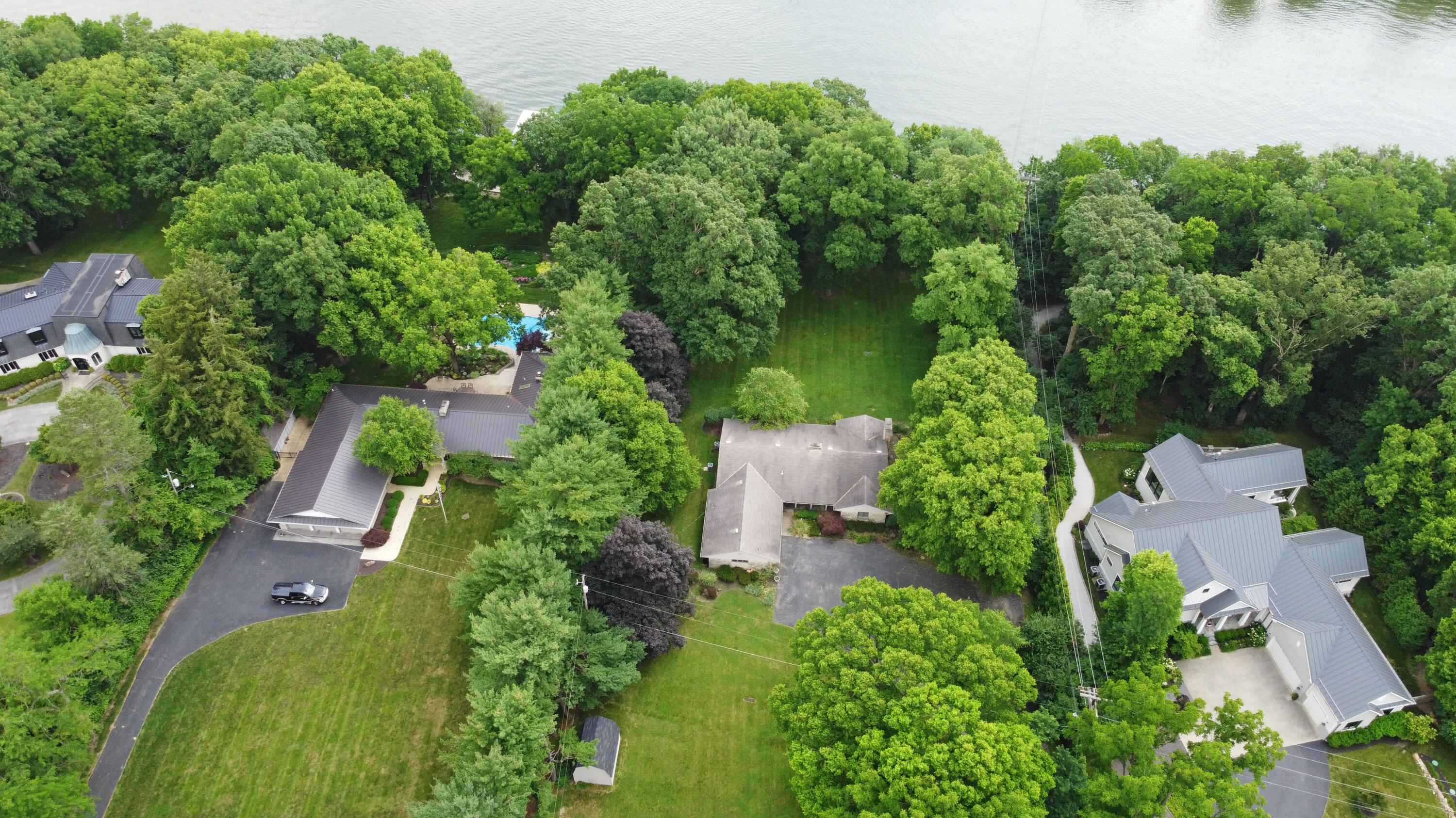 Columbus, Ohio 43221, United States, 4 Bedrooms Bedrooms, ,3 BathroomsBathrooms,Residential,Pending,185380