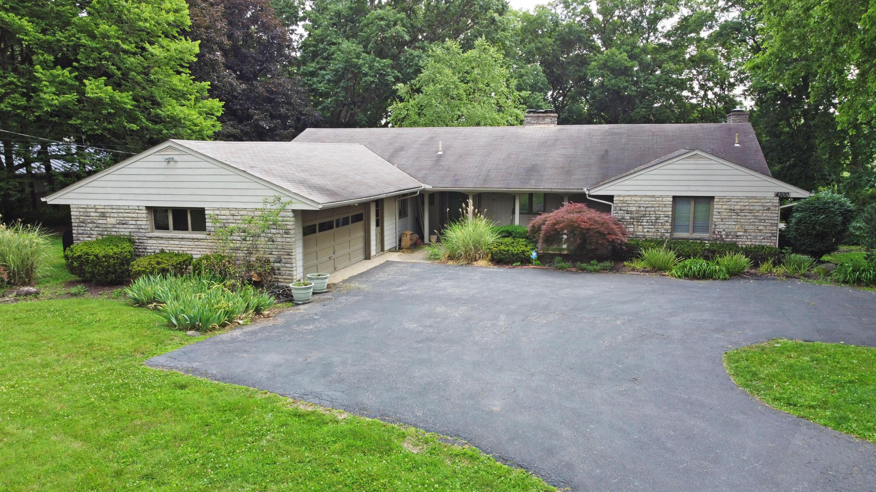 Columbus, Ohio 43221, United States, 4 Bedrooms Bedrooms, ,3 BathroomsBathrooms,Residential,Pending,185380 Columbus, Ohio 43221, United States, 4 Bedrooms Bedrooms, ,3 BathroomsBathrooms,Residential,Pending,185380