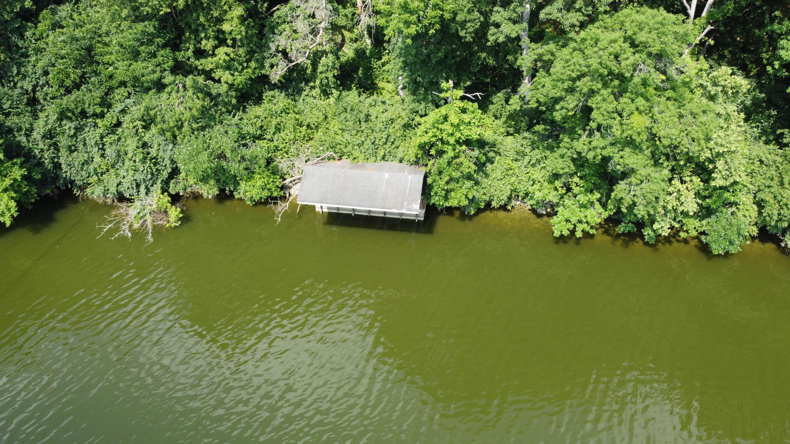 Columbus, Ohio 43221, United States, 4 Bedrooms Bedrooms, ,3 BathroomsBathrooms,Residential,Pending,185380