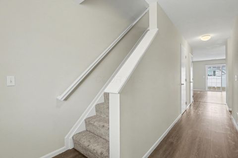 Tiny photo for 4666 Shalers Drive 49C #49C, Columbus, OH 43228 (MLS # 225044615)